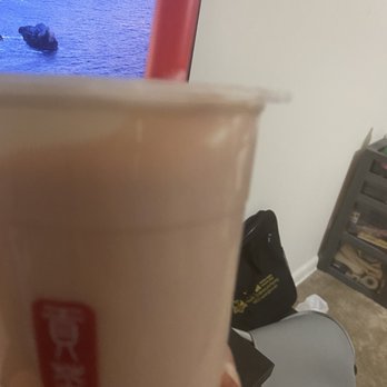 Gong Cha - That's the milk foam like a joke - Coffee & Tea Near Me - Arlington, Virginia