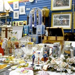 Antiques, Collectables & Gifts