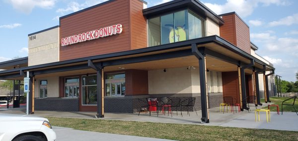 Round Rock Donuts by null