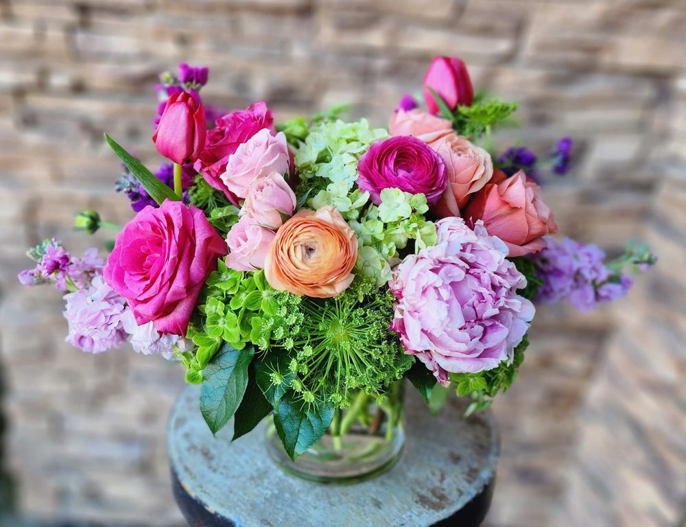 WOODLAND WARNER FLOWERS Updated September 2024 372 Photos & 136