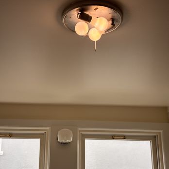 Max Electric - New bulbs, dimmed - Electricians Near Me - San Francisco, California Max Electric - New bulbs, dimmed - Electricians Near Me - San Francisco, California