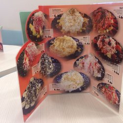 Eiscafé Negri - Eiskarte mit riesen Auswahl an Spaghetti-Eis