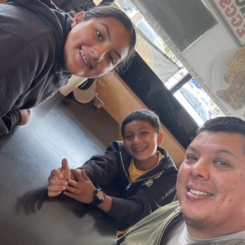 Mr. Pete’s Burgers - Martinez Family - Burgers Near Me - Long Beach, California Mr. Pete’s Burgers - Martinez Family - Burgers Near Me - Long Beach, California
