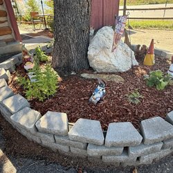 The Coffee Cottage, Mobile - Gnomes + views