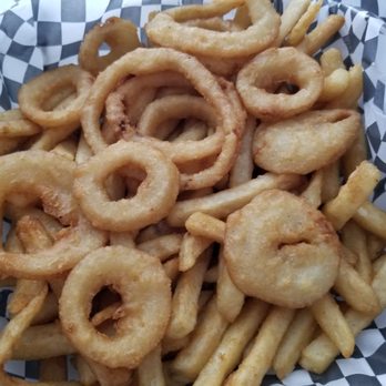 Big Bone BBQ & Wicked Wings - Mix of french fries and onion rings - Chicken Wings Near Me - Maple, Ontario