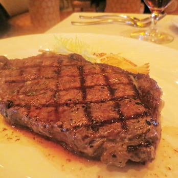 Eddie Merlot's - Strip - Steakhouses Near Me - Cincinnati, Ohio