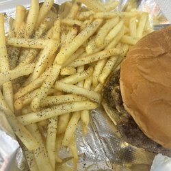 Tri Cities Roadhouse Food Truck - Smash burger and French fries