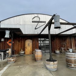 Two Mountain Winery - Winery