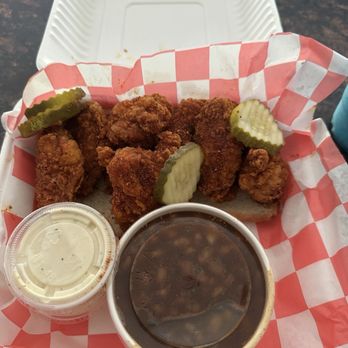 Howlin' Willy's Hot Chicken - 8 Piece Wings Baked Beans - Chicken Wings Near Me - Marietta, Georgia Howlin' Willy's Hot Chicken - 8 Piece Wings Baked Beans - Chicken Wings Near Me - Marietta, Georgia