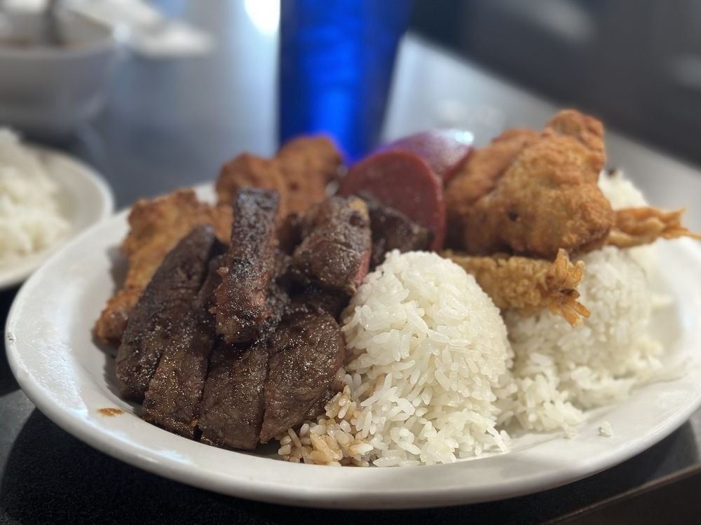 TIP TOP MOTEL CAFE & BAKERY Updated October 2024 1630 Photos & 1146 Reviews 3173 Akahi St