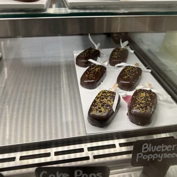 The Artisan Cakery - Huge "cake pop" so cute to do it in the shape of an ice cream bar! - Bakeries Near Me - Knoxville, Tennessee The Artisan Cakery - Huge "cake pop" so cute to do it in the shape of an ice cream bar! - Bakeries Near Me - Knoxville, Tennessee
