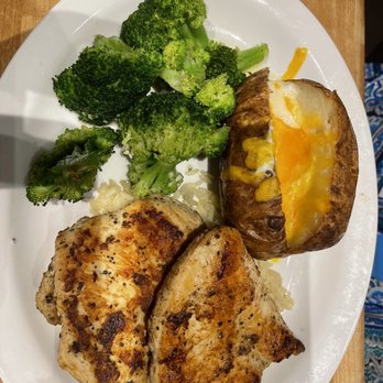 Cheddar's Scratch Kitchen - Lemon Pepper Chicken** - American Near Me - Indianapolis, Indiana