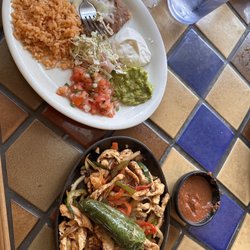 Coyotes Mexican - Chicken Fajitas