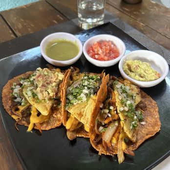 Entre Zankas - Al pastor veggie tacos - Vegan Near Me - Zihuatanejo, GRO Entre Zankas - Al pastor veggie tacos - Vegan Near Me - Zihuatanejo, GRO