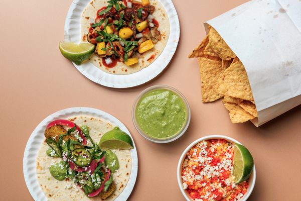 Lola’s Taco Bar - Coming Soon! by null