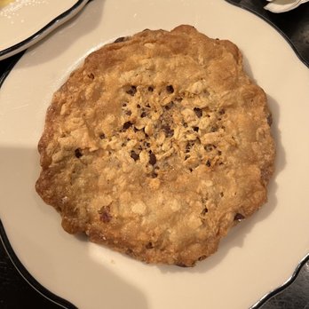 Pleasant House Pub - Chocol-oaty Lace Cookie - British Near Me - Chicago, Illinois Pleasant House Pub - Chocol-oaty Lace Cookie - British Near Me - Chicago, Illinois