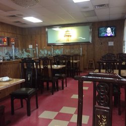 Lucky Garden Chinese Restaurant - Main Dining Room