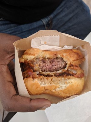 Vaka Burger by null