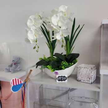 First Bouquet - Florists Near Me - Hallandale Beach, Florida First Bouquet - Florists Near Me - Hallandale Beach, Florida