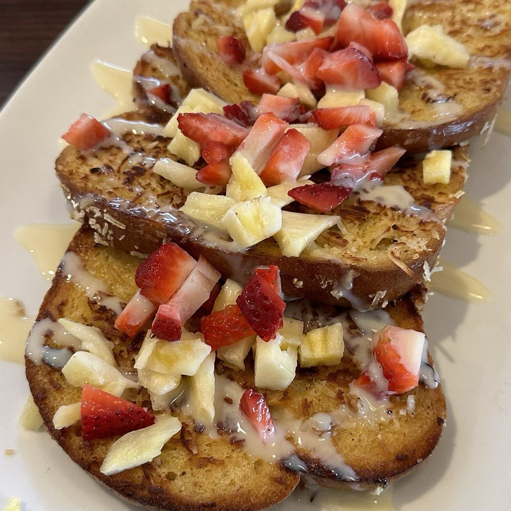 Broken Yolk Cafe - Strawberry and pineapple toast - Breakfast & Brunch Near Me - El Centro, California