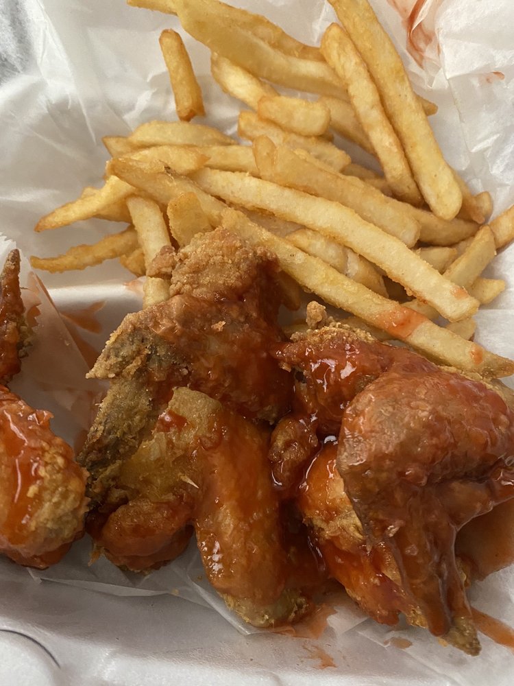 MR CAPTAIN HOOKS Updated September 2024 15 Photos 4355 S Cottage