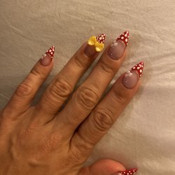 Akoi Nails