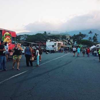Maui Sunday Market - Flea Markets Near Me - Kahului, Hawaii