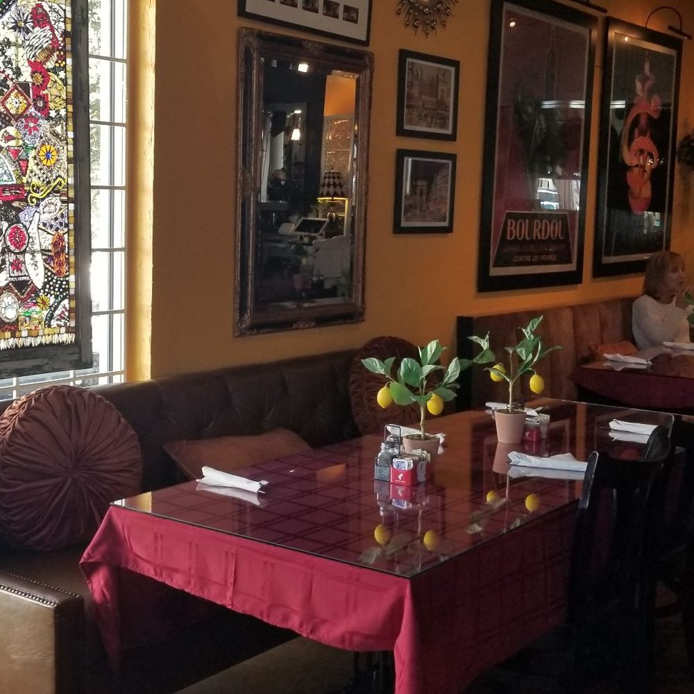 Belle & Maxwell's American /Italian restaurant - Dining room - Bars Near Me - West Palm Beach, Florida