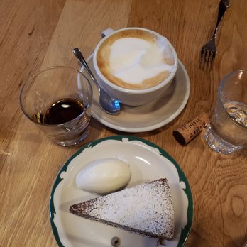 DiTondo - Flour less chocolate cake - Italian Near Me - Buffalo, New York