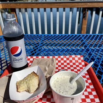 Novelli's Crab & Seafood - a bowl of soup and a sandwich - Seafood Markets Near Me - Florence, Oregon Novelli's Crab & Seafood - a bowl of soup and a sandwich - Seafood Markets Near Me - Florence, Oregon