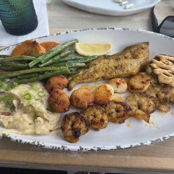 Wicked Tuna - Seafood platter - New American Near Me - Myrtle Beach, South Carolina