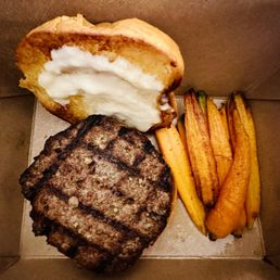 Hamburger with root vegetables Hamburger with root vegetables