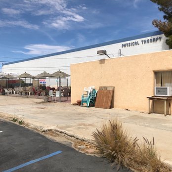 Joshua Tree Brewery - the outside of the building - Breweries Near Me - Twentynine Palms, California Joshua Tree Brewery - the outside of the building - Breweries Near Me - Twentynine Palms, California