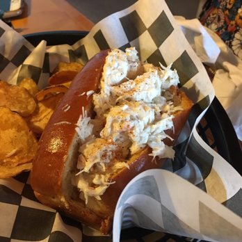 The Pickled Wrinkle - Pubs Near Me - Birch Harbor, Maine