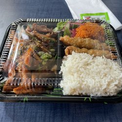 Hola Seoul - Spicy Chicken Bento Box