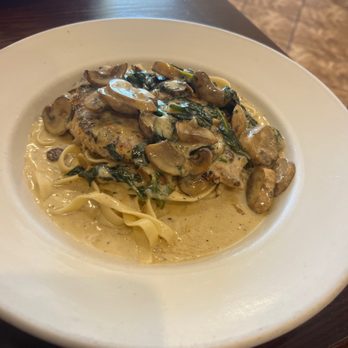 Roma Italian Restaurant - Chicken Florentino - Italian Near Me - Ada, Oklahoma Roma Italian Restaurant - Chicken Florentino - Italian Near Me - Ada, Oklahoma