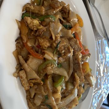 Maya Thai Laos Cafe - Pad kee mao - Laotian Near Me - Alameda, California Maya Thai Laos Cafe - Pad kee mao - Laotian Near Me - Alameda, California