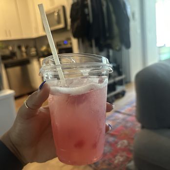 Early Yves - Raspberry lemonade - Cafes Near Me - Brooklyn, New York