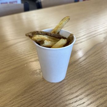 Five Guys - This was the entire fry. No overflow in the bag. - Burgers Near Me - Rochester Hills, Michigan Five Guys - This was the entire fry. No overflow in the bag. - Burgers Near Me - Rochester Hills, Michigan