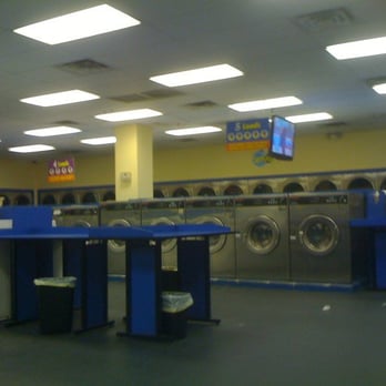 SpinZone Laundry - Spin Cycle on S. Congress - Laundromat Near Me - Austin, Texas
