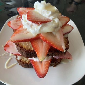 Barca Restaurant - Strawberry shortcake - Tacos Near Me - Chicago, Illinois