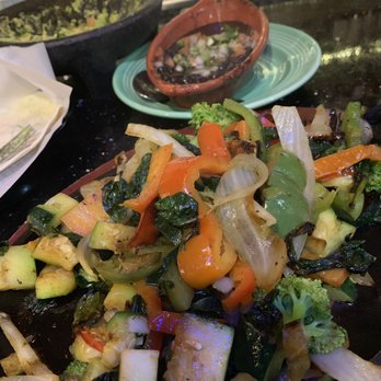Los Domingos - Vegan veggie fajitas with whole black beans, plate of rice, pico and guacamole not shown here - Mexican Near Me - Barstow, California Los Domingos - Vegan veggie fajitas with whole black beans, plate of rice, pico and guacamole not shown here - Mexican Near Me - Barstow, California