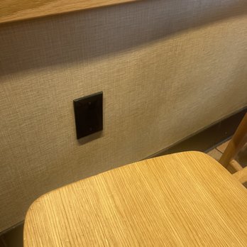 Starbucks - No plugs - Coffee & Tea Near Me - Ventura, California Starbucks - No plugs - Coffee & Tea Near Me - Ventura, California