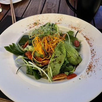 Sushi en la Azotea - La Japonesa Ensalada - $255 - Sushi Bars Near Me - Tijuana, BCN Sushi en la Azotea - La Japonesa Ensalada - $255 - Sushi Bars Near Me - Tijuana, BCN