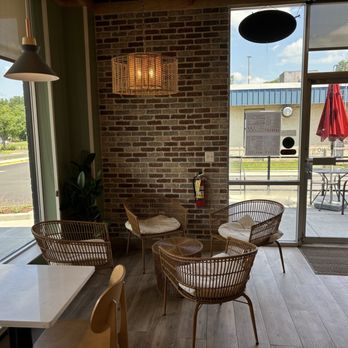 Java Loco - Graham Park Plaza - Inside - Coffee & Tea Near Me - Mosby, Virginia