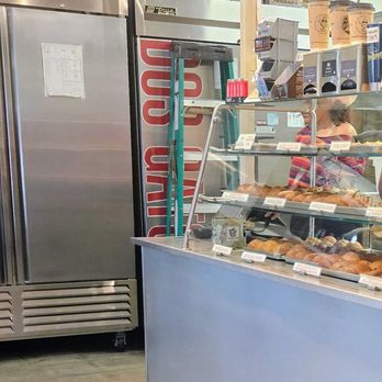 Dos Gatos Kolache Bakery - Bakeries Near Me - San Marcos, Texas