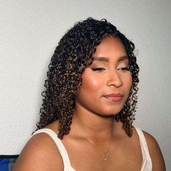 Facedbyqueen - Soft appeal Glam for birthday photoshoot - Makeup Artists Near Me