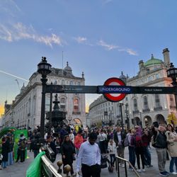 Piccadilly Circus - Piccadilly Circus_Yelp_Sanju-3