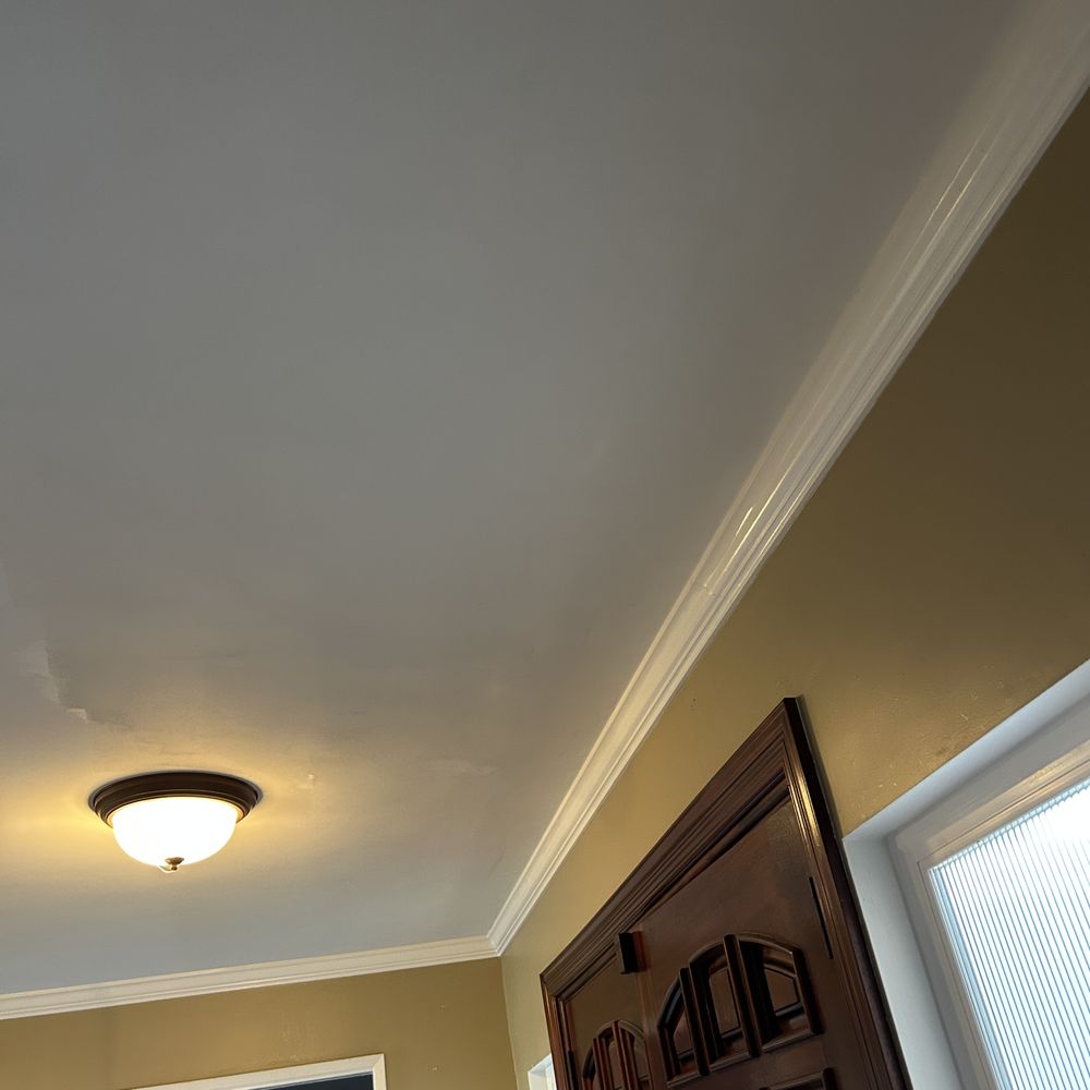 Handyman Daddy - ceiling after - Painters Near Me Handyman Daddy - ceiling after - Painters Near Me