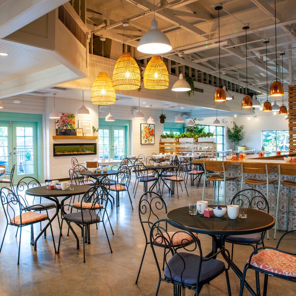 The Best 10 Restaurants near Knapp's Corner Flats in Grand Rapids, MI